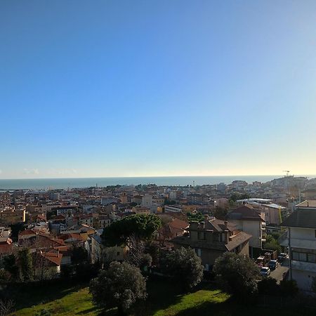 Casa Del Fiordaliso Hotel San Benedetto del Tronto Buitenkant foto